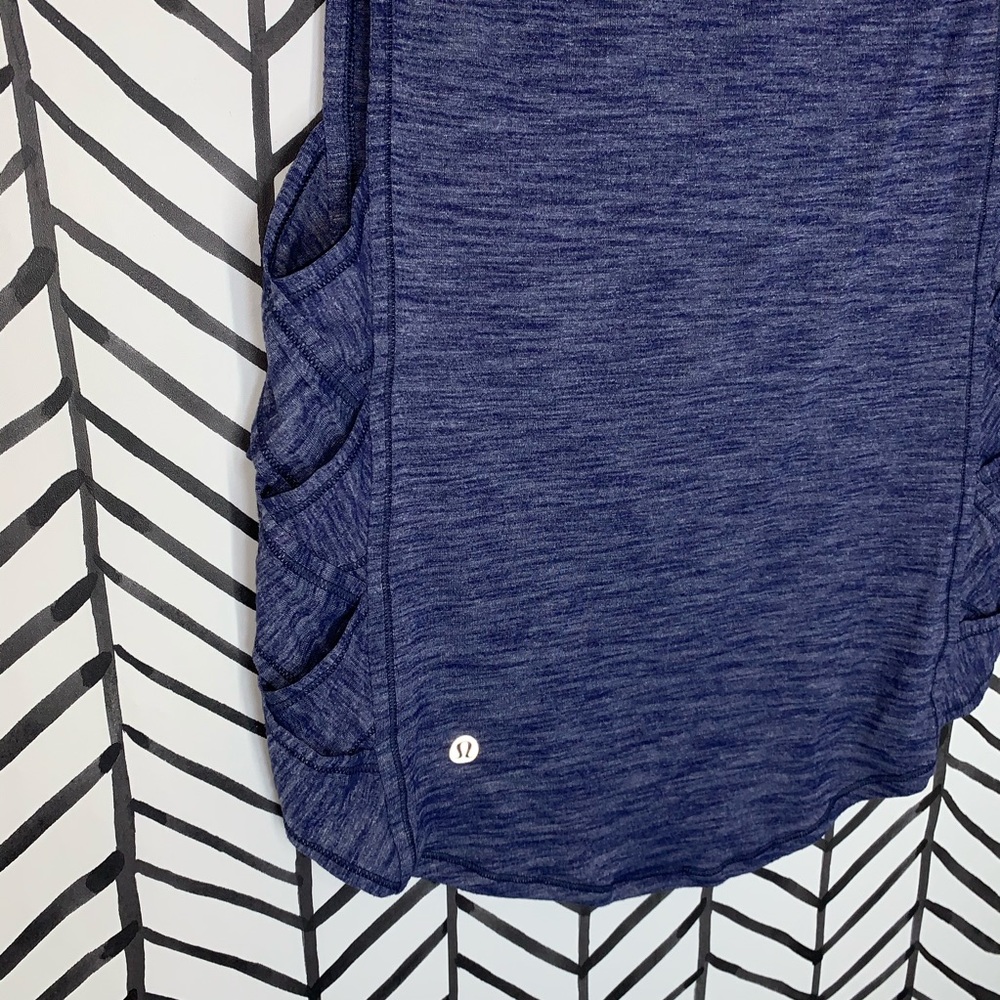 🔸 Lululemon var-city muscle tank hero blue size 4 - Picture 7 of 8
